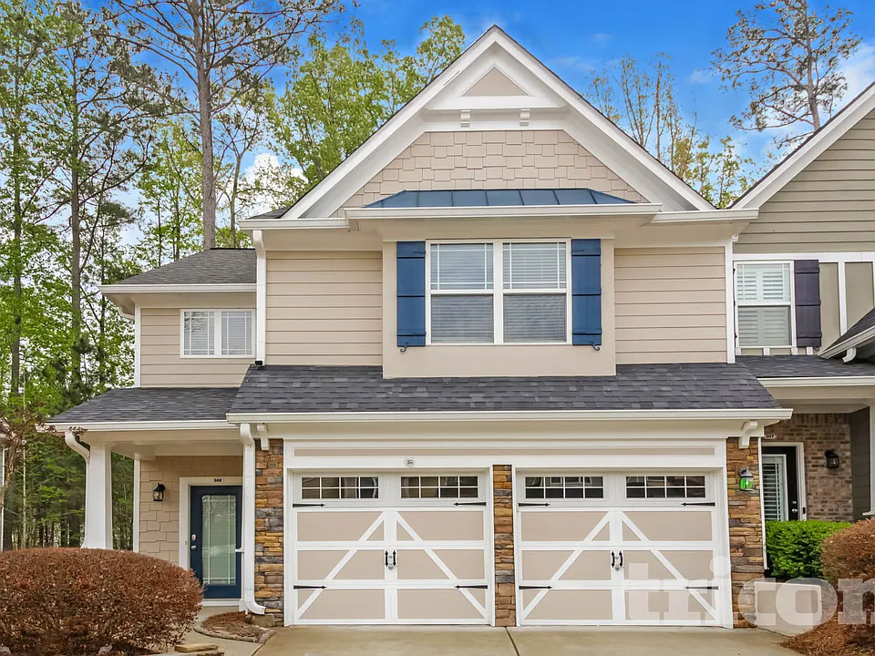 305 Oakview Way