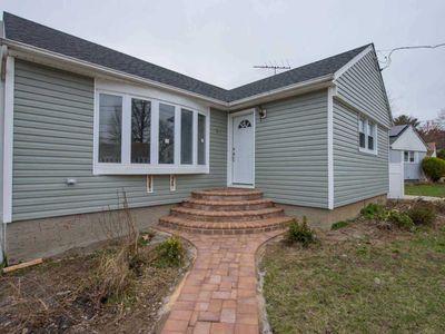 25 Roosevelt St, Hempstead, NY, 11550