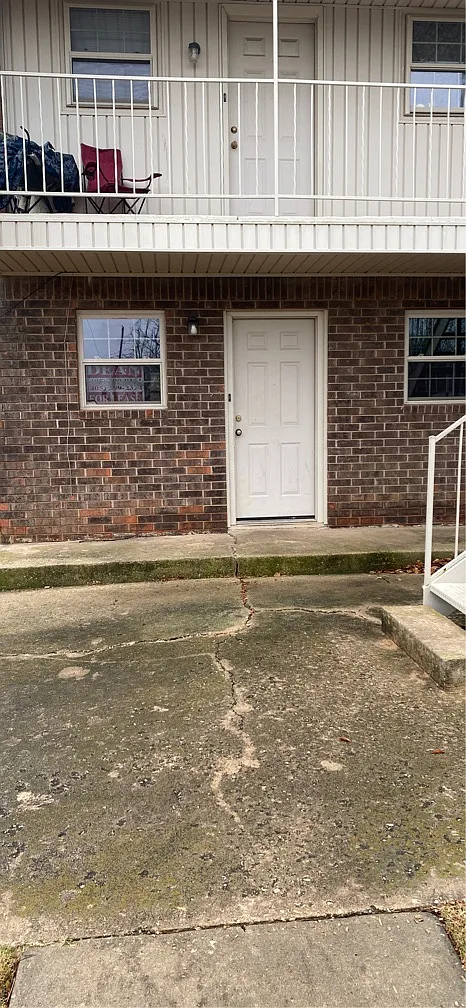 524 W. Montana - Montana Apt. - 1E — Photo 2