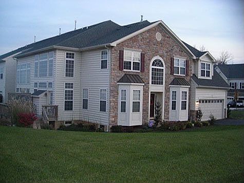 2nd image of 609 N 41st St