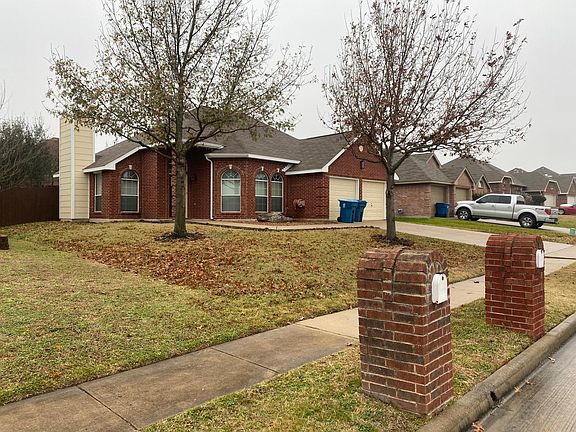 2nd image of 117 Magnolia Ln