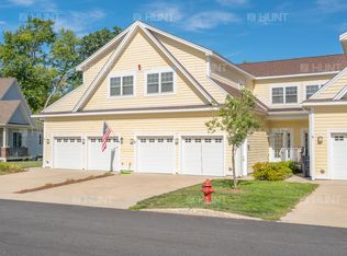 172 Scott Cir, Hanscom Afb, MA 01731