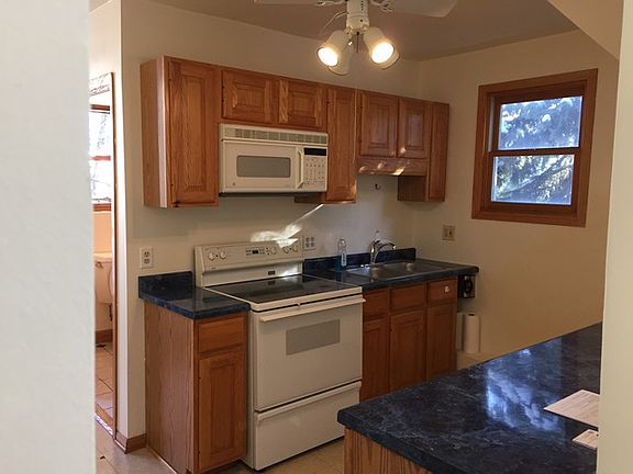 3rd image of 228 Marengo Ave #2