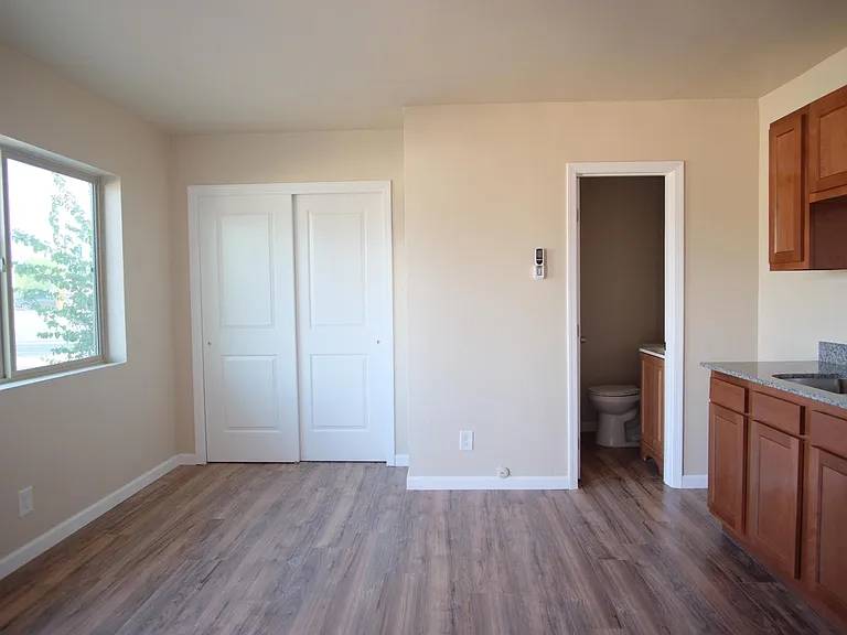 102 W District St #2 — Photo 4