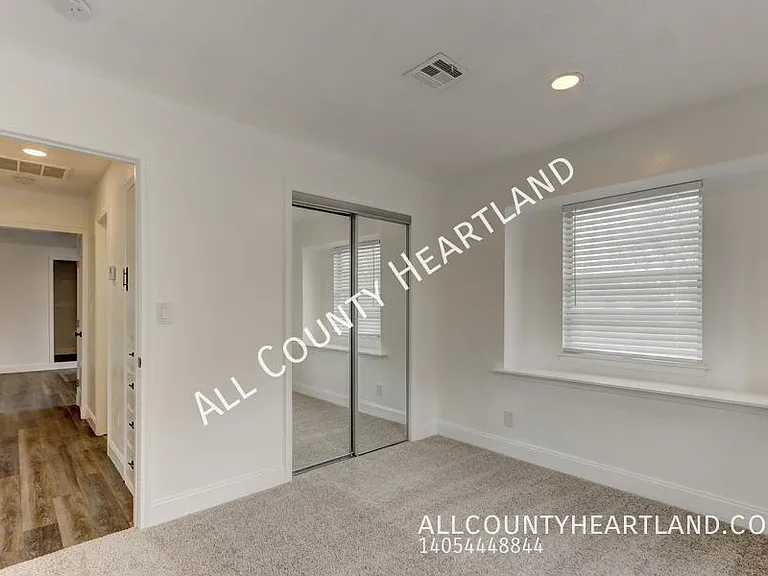 6806 NW 32nd St — Photo 13