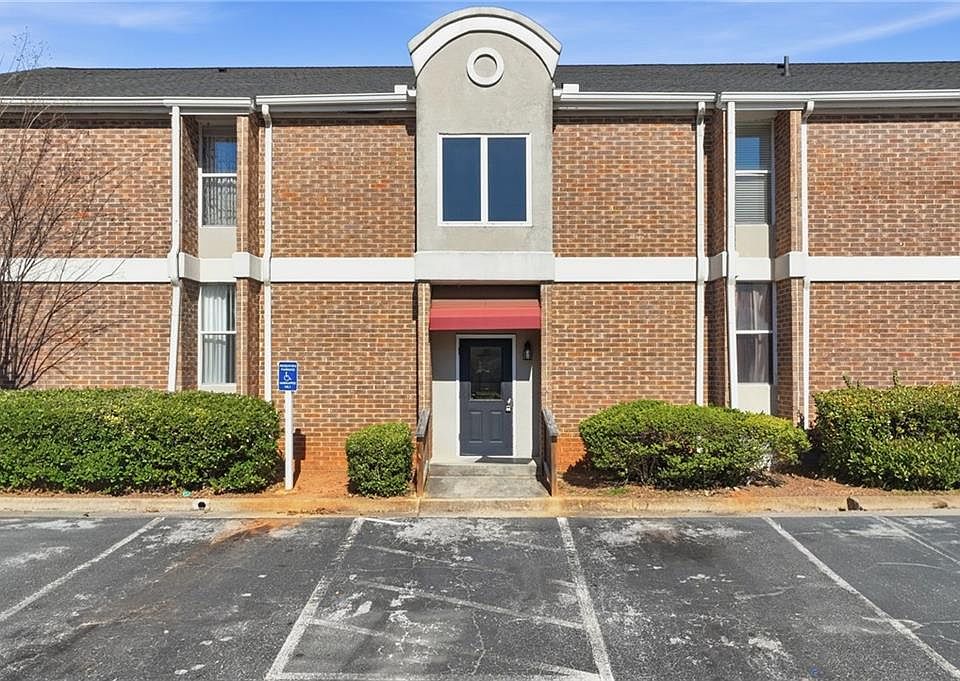 1st image of 3301 Henderson Mill Rd APT J1