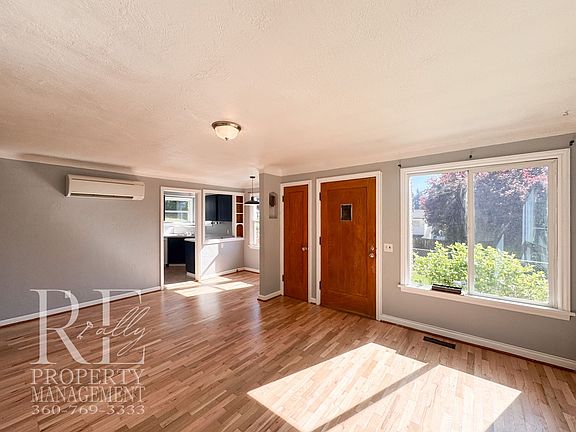 4th image of 1125A Dill Way