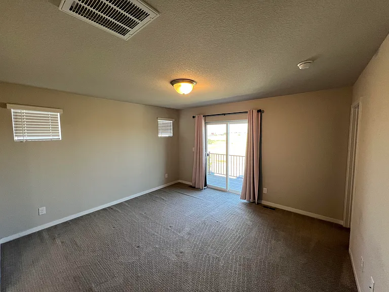 1095 Mountain Dr #B — Photo 17