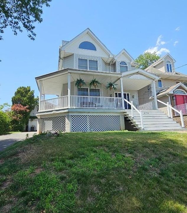 1st image of 616 Hackensack St