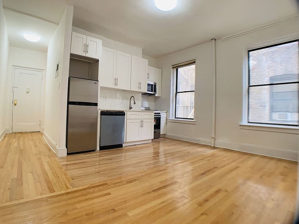 1st image of 12 Pinehurst Ave APT 3B