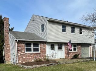 53 Riverbend Dr, Mystic, CT 06355