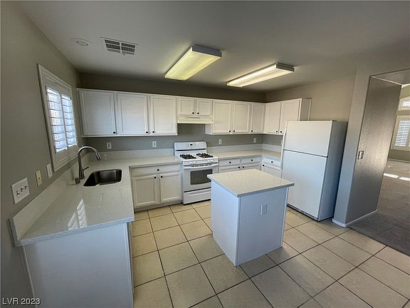 4th image of 5504 Leadville Ave