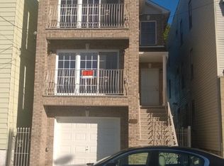 338 S 6th St #2, Newark, NJ 07103