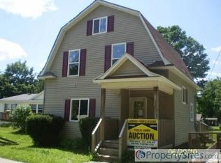 116 S Sherman St, Sheridan, MI 48884
