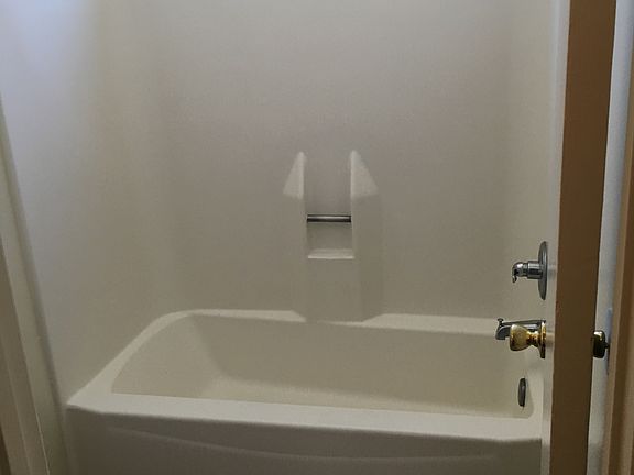 5th image of 6129 Cahuenga Blvd APT 206