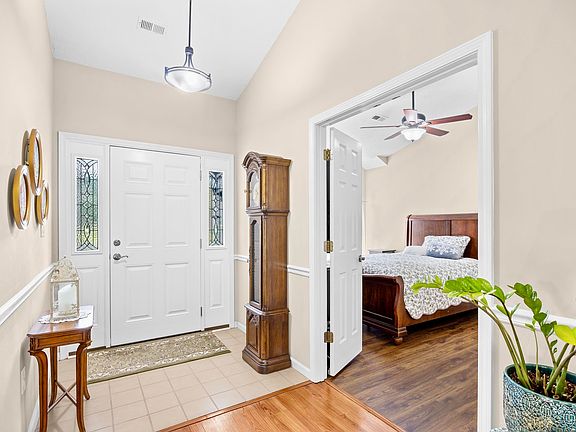 5th image of 88 Carrington Dr.