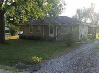 185 Timber Ridge Ln, Jonesboro, IL 62952