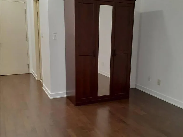 126 Simcoe St #606 — Photo 2