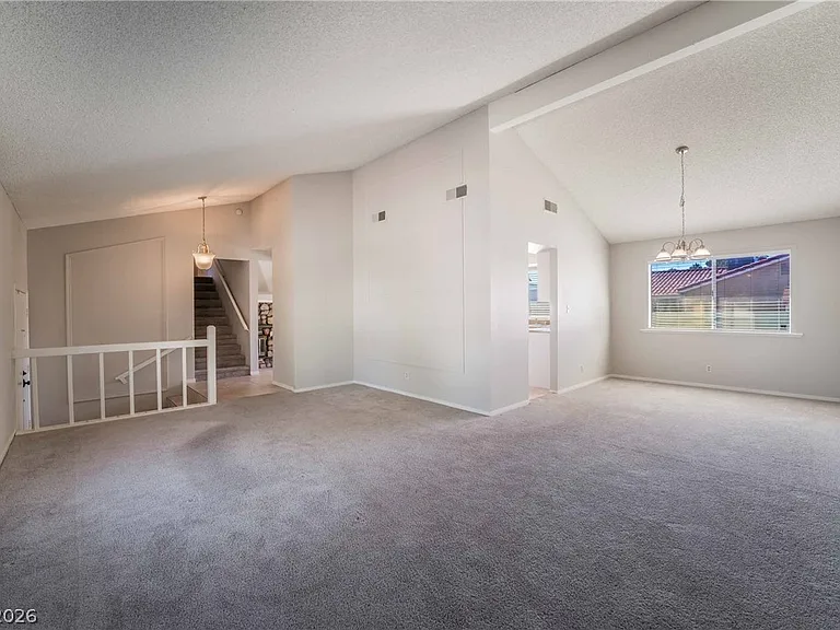 8705 Isola Dr — Photo 5