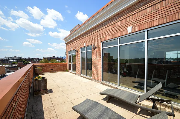 Rented by Laffey Real Estate | media 24