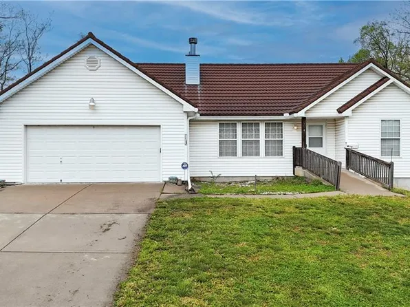 7842 Tauromee Ave, Kansas City, KS 66112