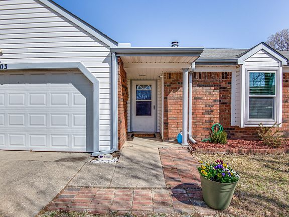 3rd image of 2403 Forestmeadow Dr