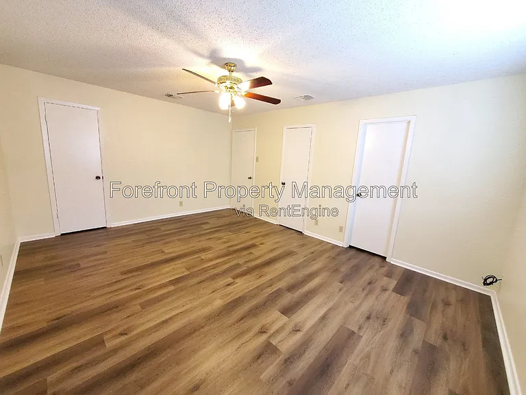 8219 Sunshine Trail Dr — Photo 28