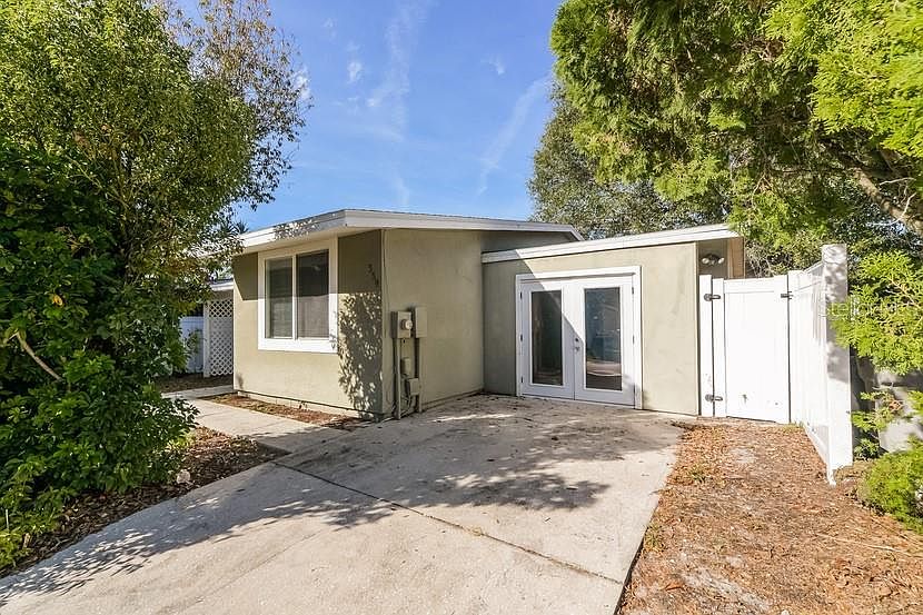 1st image of 559 Martin Place Blvd