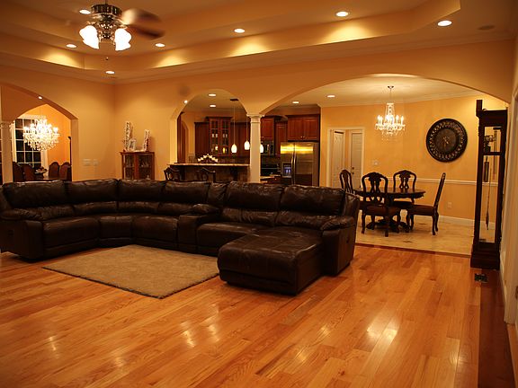 LR open floor to Kitchen