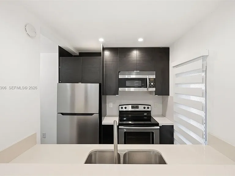 7434 Harding Ave #9 — Photo 6