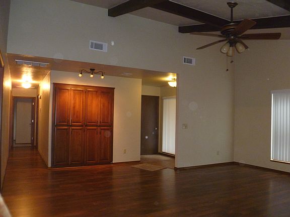 5th image of 1321 NE 22nd St