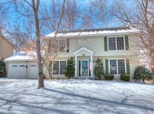 1612 Ridgeway Dr, Liberty, MO 64068