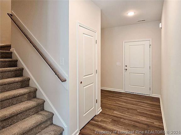 3rd image of 385 Appaloosa Dr