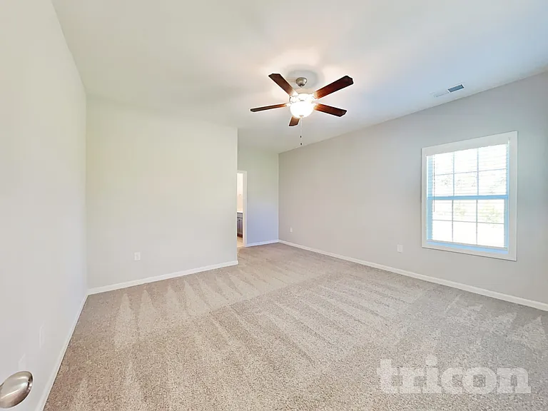 831 Ellyson Dr — Photo 7