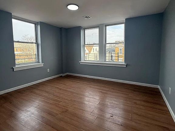 4th image of 321 S Orange Ave #4W