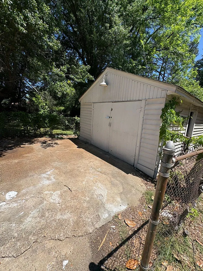 Welcome to 3904 Kimball Ave! — Photo 4