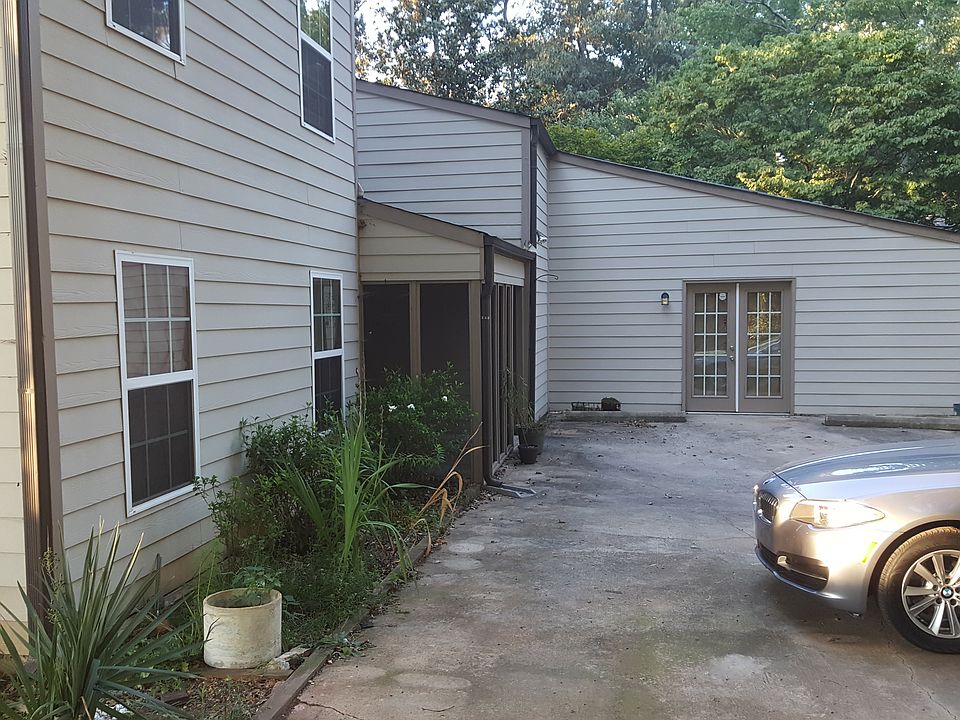 View Front from left to righ