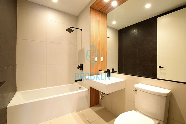 Rented by null | media 5