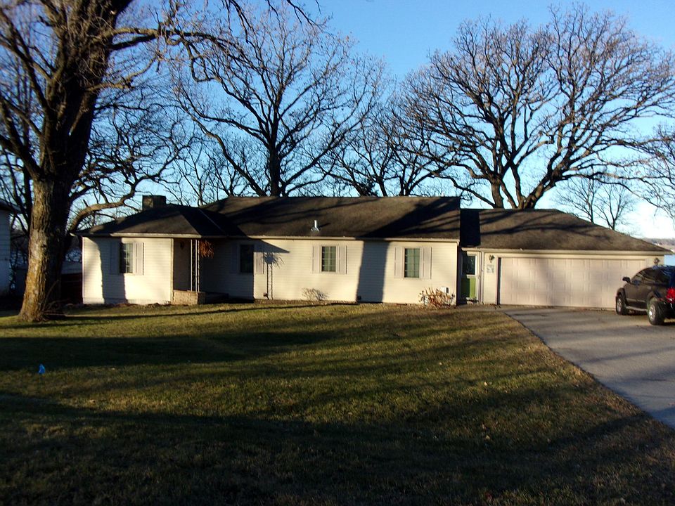 1st image of 2528 Albion Ave