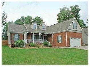 301 Lake Lennox Dr, Simpsonville, SC 29681