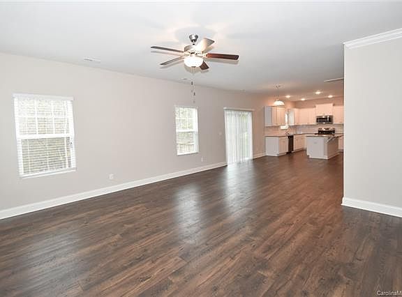 3rd image of 14923 Boudins Ln