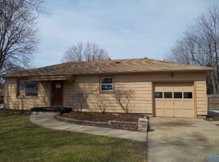 684 Lavoie Ave, Elgin, IL 60120