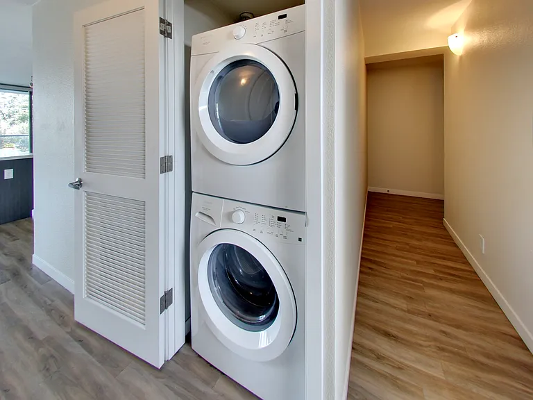 Panomar Luxury Apartments — Photo 11