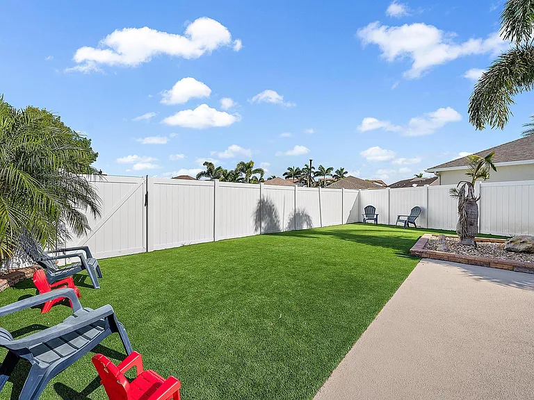 10352 SW Westlawn Blvd — Photo 23