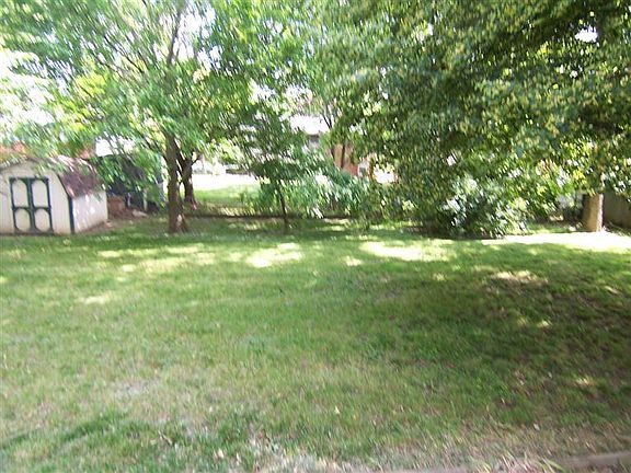 3rd image of 4212 Crownwood Ave