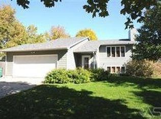 4412 S Holbrook Ave, Sioux Falls, SD 57106