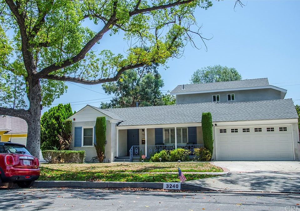 1st image of 3240 Las Lunas St