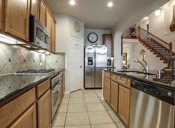 5th image of 501 Fairfield Ct