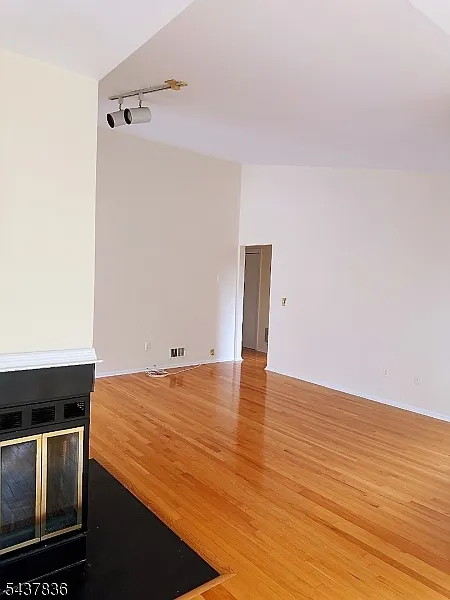 2 bed, 2.0 bath, $2,900 — Photo 4