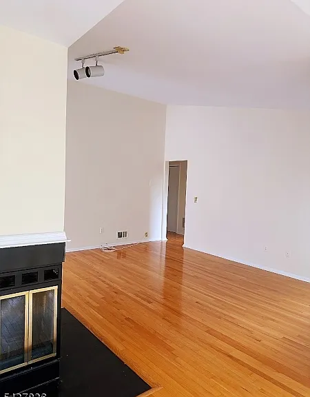 15 Crossfield Ct — Photo 11
